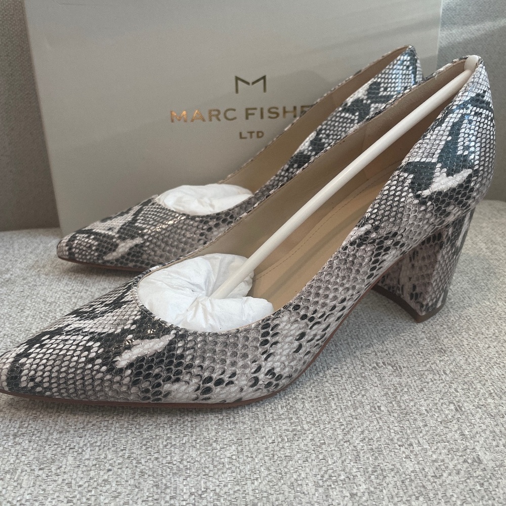 Marc Fisher Snakeskin Pattern Block Heel Pumps in Black and Cream